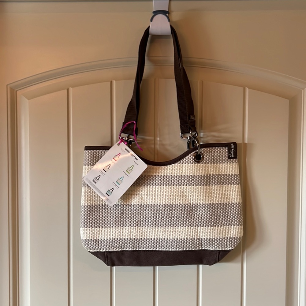 Thirty-one. Canvas crew mini brown